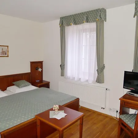 호텔 노살 프라하