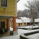 Nosal 4* Prague