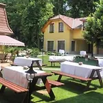 Nosal Отель 4*