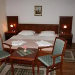 Nosal Отель Прага