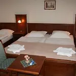 Nosal Prague