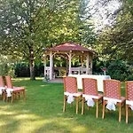 Nosal 4* Prague