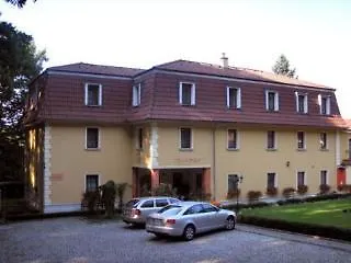 Nosal Hotel
